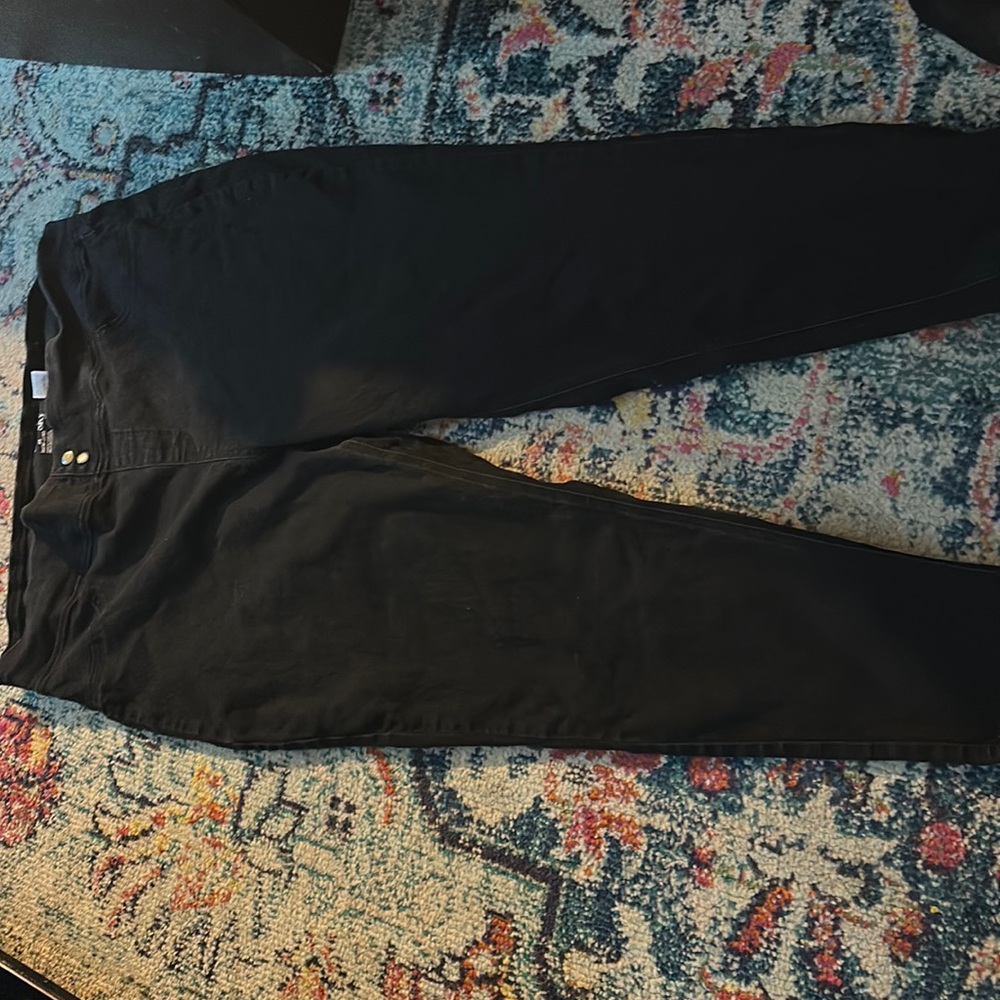 Black skinny jeans